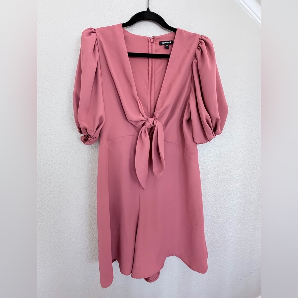 Express mauve linen puff sleeve romper